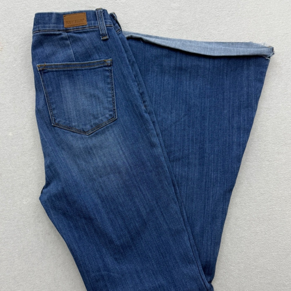 Judy Blue Pull On Super Flare Jeans Womens 5/27 Blue Raw Hem Casual Boho Retro